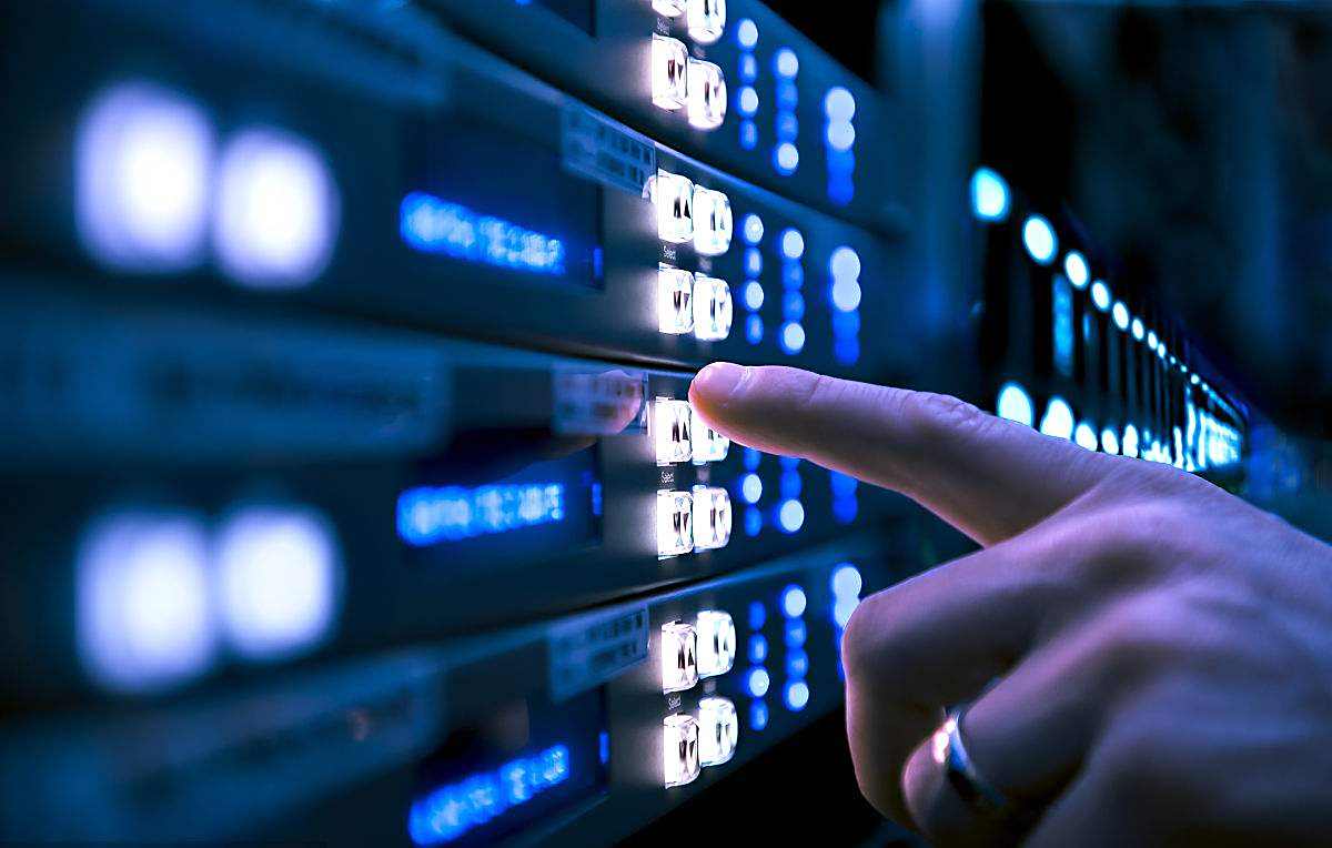 計(jì)算機(jī)專業(yè)畢業(yè)生的職業(yè)選擇 為何軟件開(kāi)發(fā)熱，硬件開(kāi)發(fā)冷？